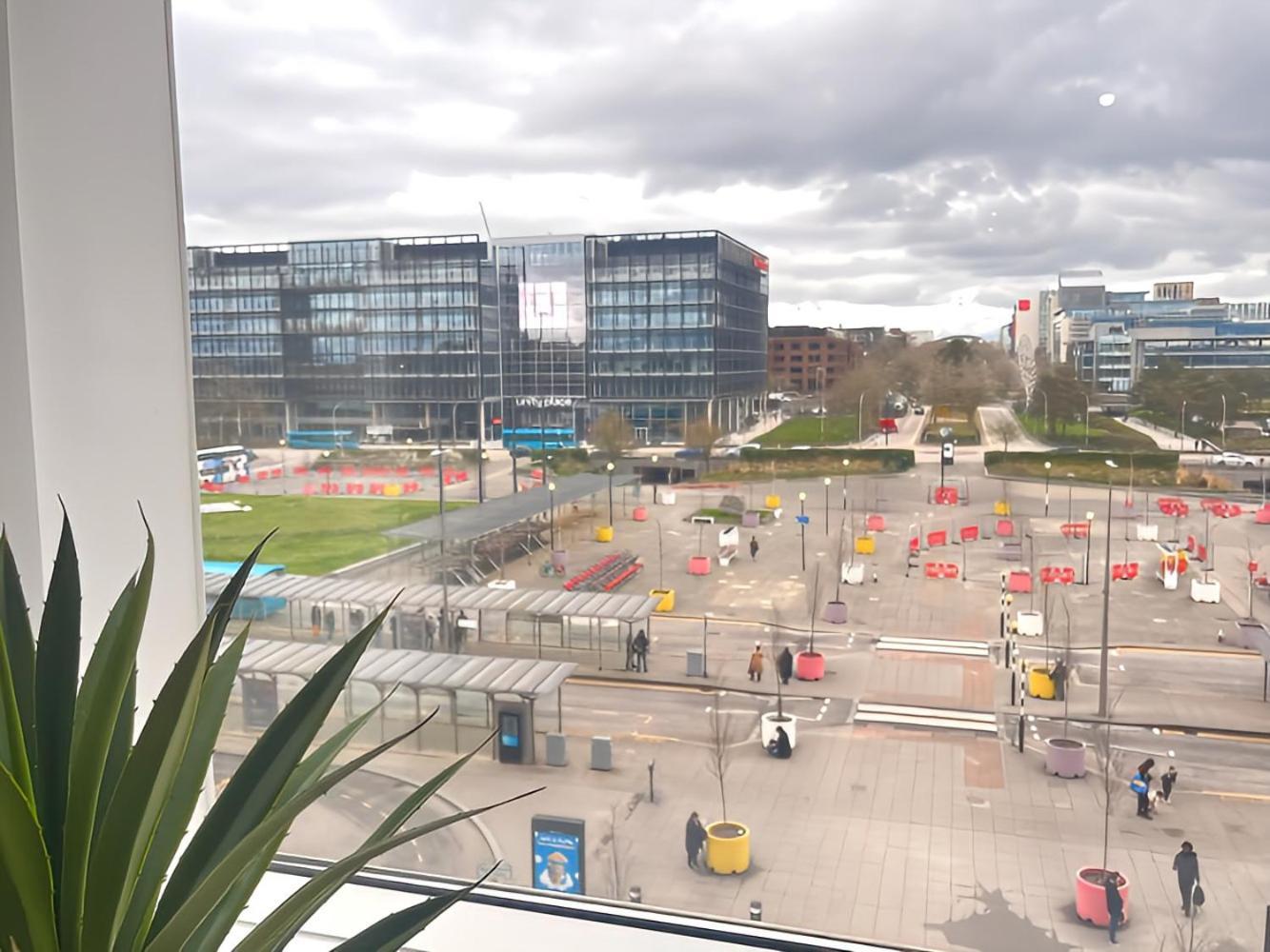 1Br Luxury Flat At Train Station - Long Stays Welcome - Just Ask Мілтон-Кінз Екстер'єр фото